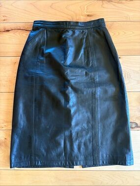 Amati Black Leather Pencil Skirt